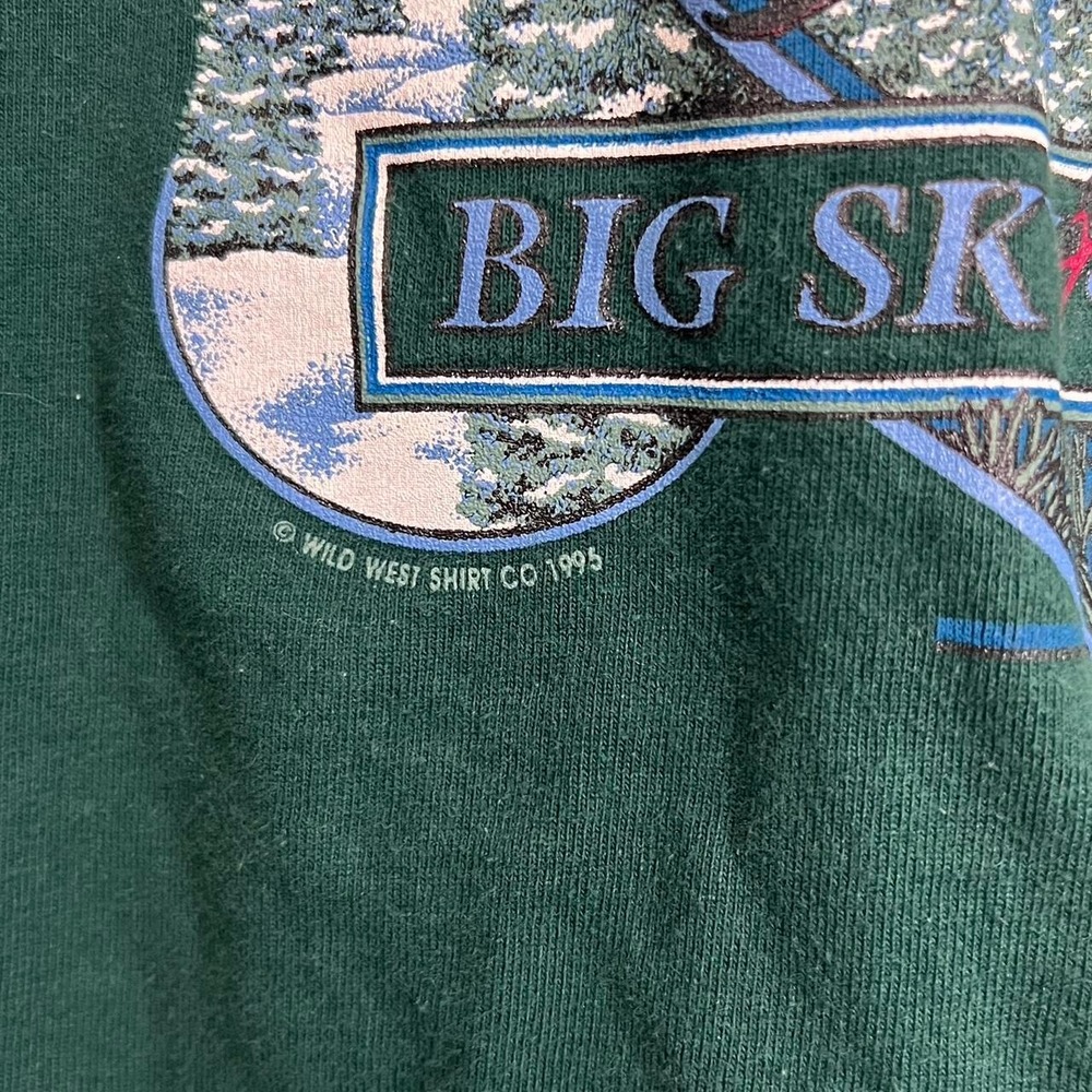 1995 big ski Montana tagged medium and measures 19 pit to pit by 26 in length - Picture 7 of 7